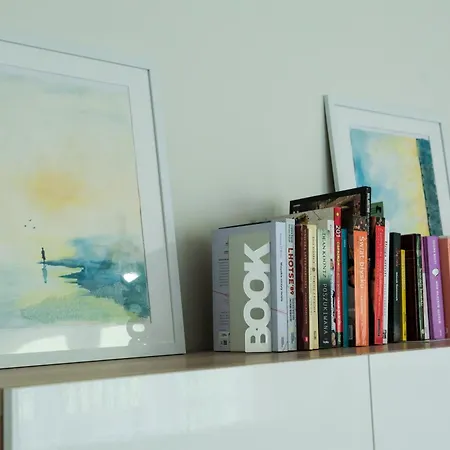 Family Art House Apartment